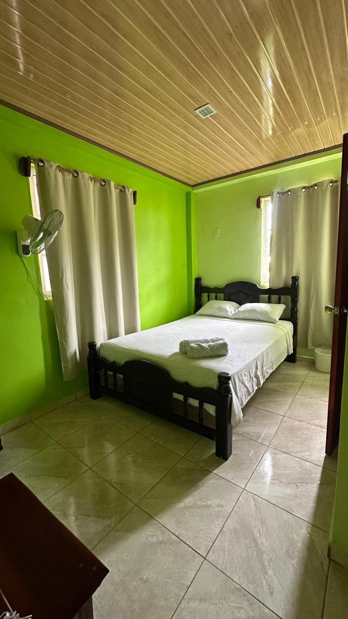 Hotel Caribbean View Bastimentos Exterior photo